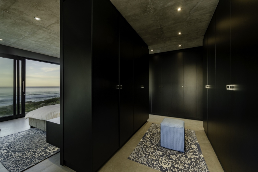 4 Bedroom Property for Sale in Keurbooms Western Cape